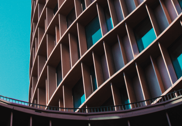 Capture the Fluidity of Buildings and the Architecture Around Us